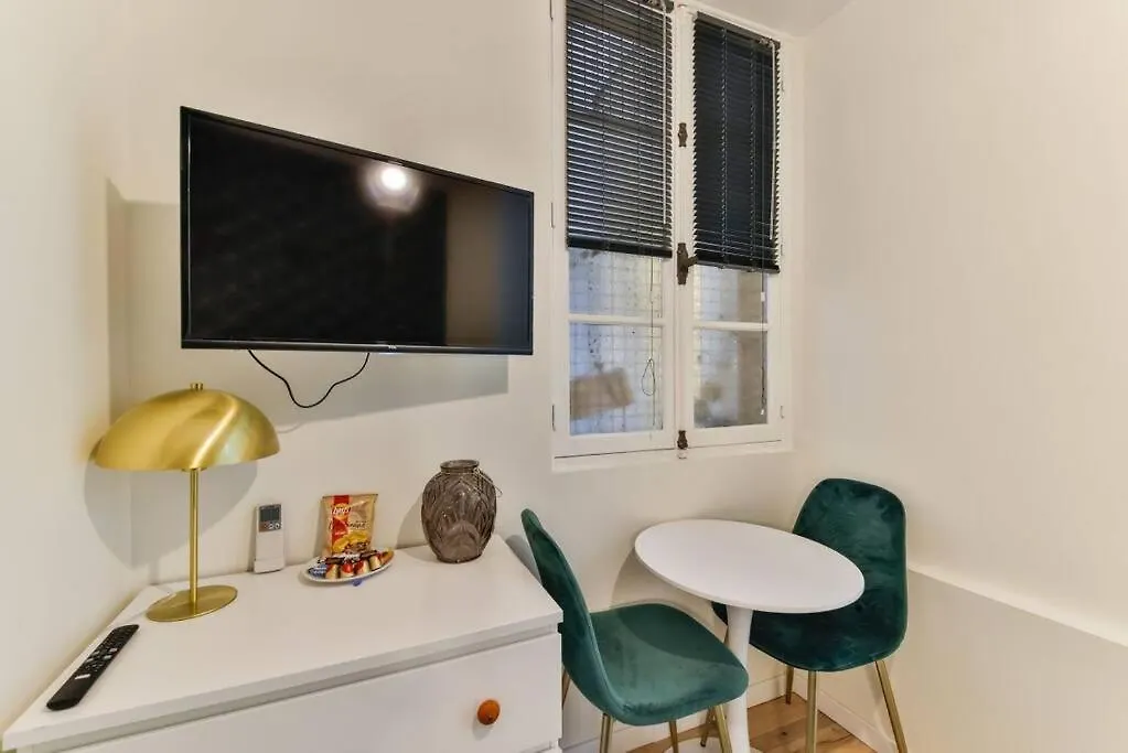 0#Studio 2Pers#Champs Elysees#Arc De Triomphe Parijs Frankrijk